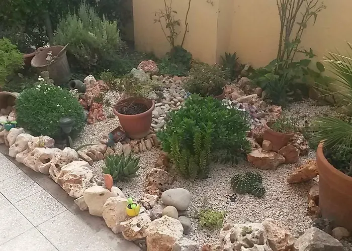 Oda ve Kahvaltı Si Sta Bene Ostia Antica